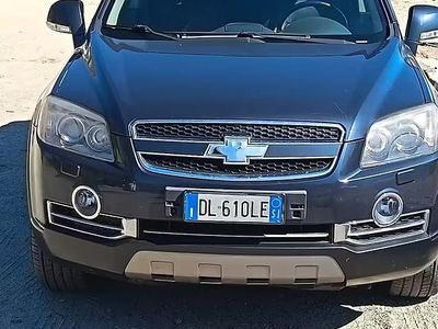 Usata Chevrolet Captiva 150 CV (110 kW) 2008 Blu SUV
