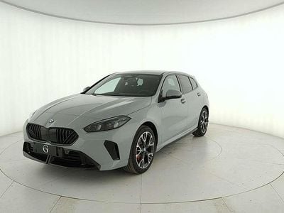 Ny BMW 118 150 HK (110 kW) 2026 Grå Halvkombi