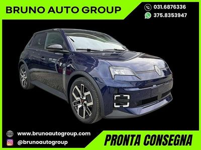 Nuova Renault 5 E-Tech Komfort 110 kW (150 CV) 2025 Blu notte Berlina