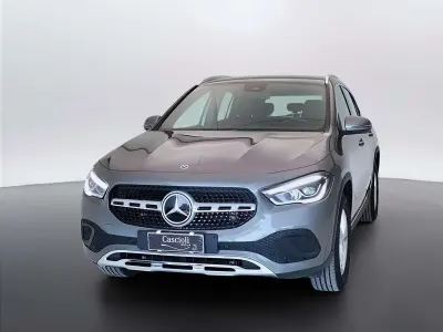 Usata Mercedes GLA200 150 CV (110 kW) 2023 Grigio SUV