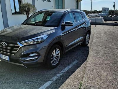 Usata Hyundai Tucson Xpossible 141 CV (103 kW) 2016 Grigio SUV