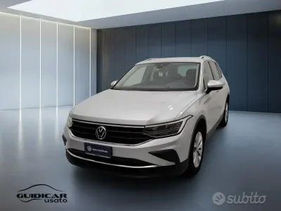 Usata VW Tiguan Life 150 CV (110 kW) 2023 Argento SUV