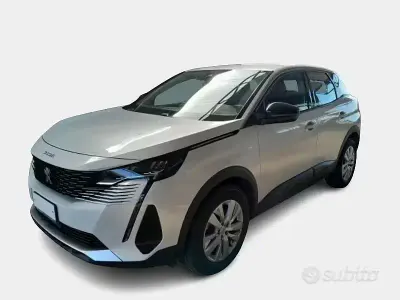 Usata Peugeot 3008 Active 130 CV (95 kW) 2022 Bianco SUV