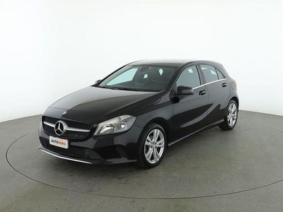 Usata Mercedes A180 110 CV (80 kW) 2017 Nero Berlina