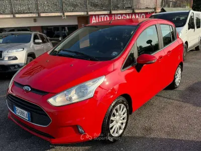 Usado Ford B-MAX Business Edition 75 CV (55 kW) 2016 Rojo Monovolumen