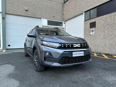 Nuova Dacia Sandero Expression 120 CV (88 kW) 2026 Verde Berlina