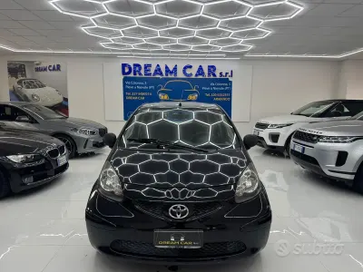 Usata Toyota Aygo 68 CV (50 kW) 2009 Nero Utilitaria