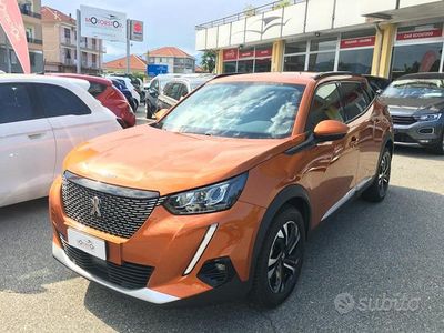 Usata Peugeot 2008 Allure 131 CV (96 kW) 2021 Arancione SUV