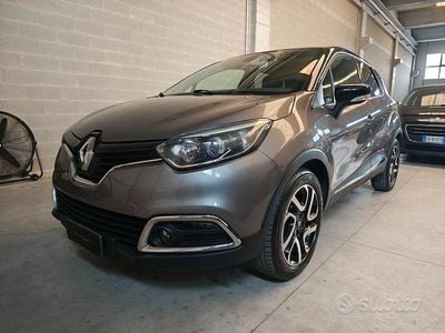 Usata Renault Captur 90 CV (66 kW) 2015 Grigio SUV