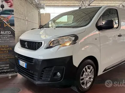 Usata Peugeot Expert Premium 120 CV (88 kW) 2021 Bianco Furgone