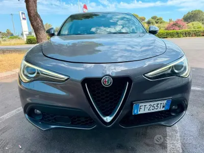Usata Alfa Romeo Stelvio 210 CV (154 kW) 2018 Marrone SUV