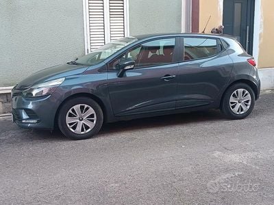 Usata Renault Clio IV 75 CV (55 kW) 2017 Blu Berlina