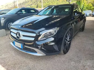 Usata Mercedes GLA220 Premium 177 CV (130 kW) 2017 Nero SUV