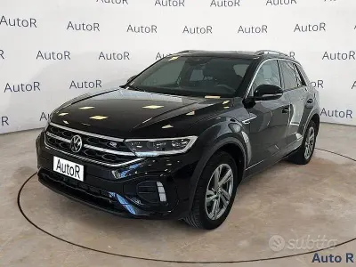 Usata VW T-Roc R-line 150 CV (110 kW) 2023 Nero SUV
