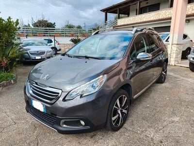 Usata Peugeot 2008 Allure 92 CV (67 kW) 2014 Grigio SUV