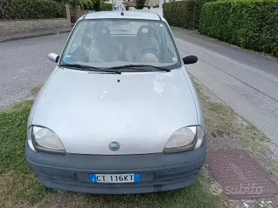 Usata Fiat 600 54 CV (39 kW) 2005 Grigio Utilitaria