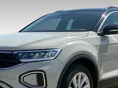 Usata VW T-Roc Life 110 CV (80 kW) 2023 Argento SUV