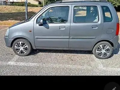 Usata Opel Agila 2004 Grigio Monovolume