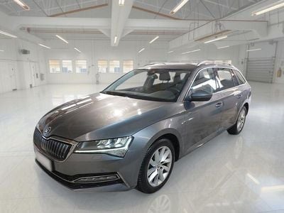 Usata Skoda Superb Style 156 CV (114 kW) 2023 Grigio Station wagon