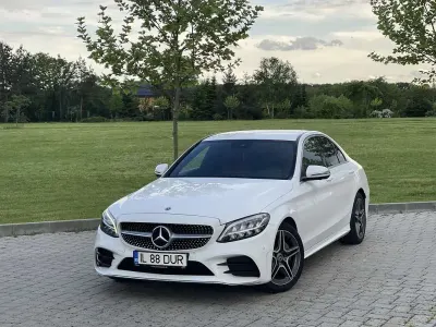 Usata Mercedes C200 AMG line 160 CV (117 kW) 2019 Berlina