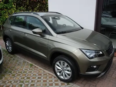 Usata Seat Ateca Business 150 CV (110 kW) 2023 Argento SUV