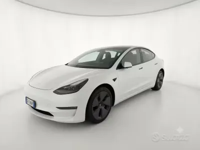 Usata Tesla Model 3 Long Range AWD 152 kW (208 CV) 2021 Bianco Berlina