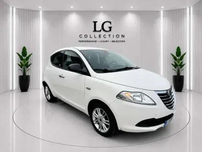 Usata Lancia Ypsilon Gold 69 CV (50 kW) 2013 Bianco Utilitaria