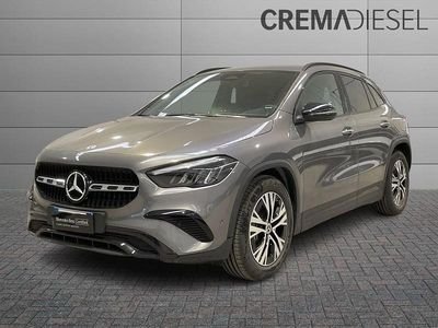Nuova Mercedes GLA180 Advanced Plus 116 CV (85 kW) 2025 Grigio montagna ; SUV
