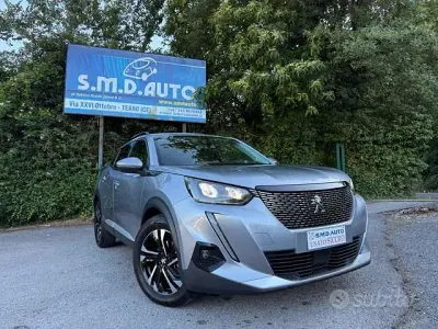 Usata Peugeot 2008 Allure 110 CV (80 kW) 2021 Grigio SUV