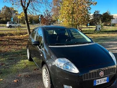 Usata Fiat Grande Punto Dynamic 90 CV (66 kW) 2008 Nero Utilitaria