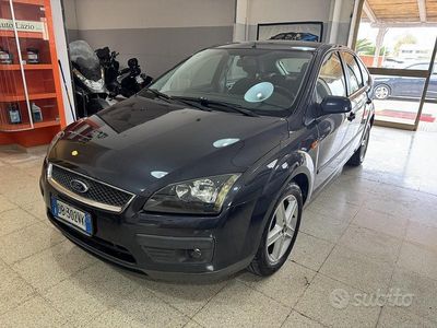 Usata Ford Focus 90 CV (66 kW) 2007 Grigio Berlina