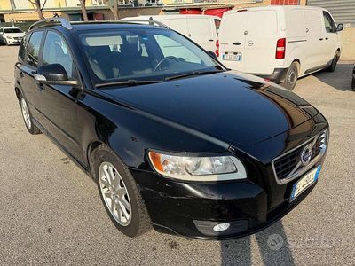Usata Volvo V50 R-Design 115 CV (84 kW) 2012 Nero Station wagon