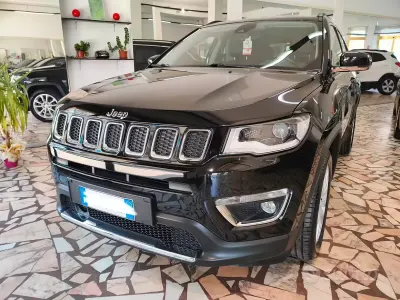 Usata Jeep Compass Limited 120 CV (88 kW) 2020 Nero SUV