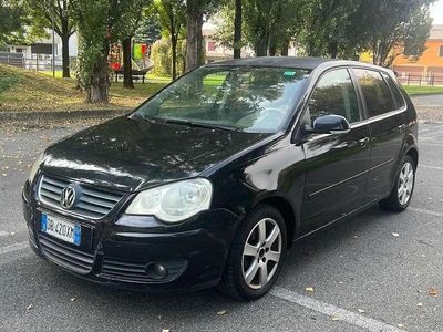 Nero Usata 2006 VW Polo Comfortline Berlina | 2450 € (Buon prezzo)