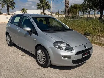 Gebraucht Fiat Punto Lounge 75 PS (55 kW) 2014 Grau Kleinwagen