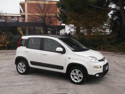Usata Fiat Panda Trekking 80 CV (58 kW) 2013 Bianco Berlina