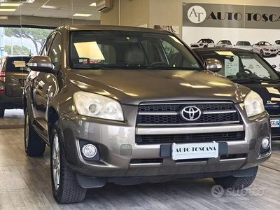 Usata Toyota RAV4 Luxury 150 CV (110 kW) 2010 Giallo SUV