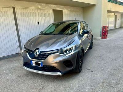 Usata Renault Captur Zen 95 CV (69 kW) 2021 Grigio SUV