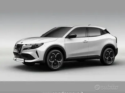 Nuova Alfa Romeo Junior Sprint 136 CV (100 kW) 2026 Bianco SUV