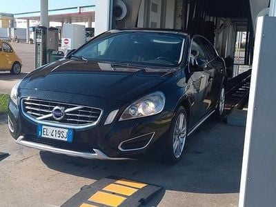 Usata Volvo S60 203 CV (149 kW) 2012 Nero Berlina
