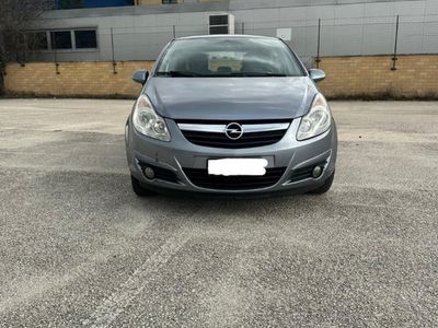 usata Opel Corsa Neopatentati