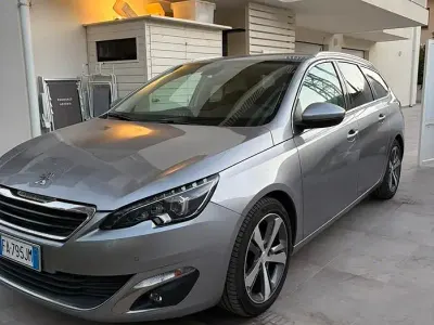 Usata Peugeot 308 SW 120 CV (88 kW) 2015 Grigio Station wagon