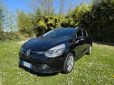 Usata Renault Clio 75 CV (55 kW) 2016 Nero Station wagon