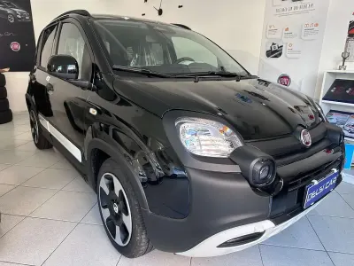 Nuova Fiat Panda Cross Cross 65 CV (47 kW) 2026 Nero Utilitaria