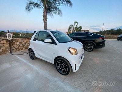 Usata Smart ForTwo Electric Drive Pulse 60 kW (82 CV) 2021 Bianco Cabrio