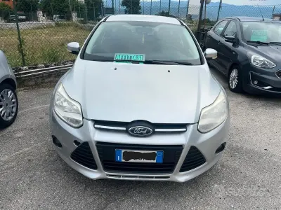 Usata Ford Focus Titanium 115 CV (84 kW) 2011 Grigio Berlina