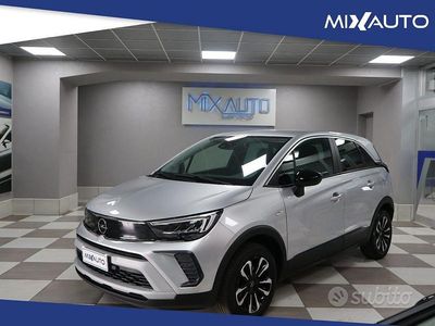 Usata Opel Crossland Elegance 131 CV (96 kW) 2023 Grigio SUV