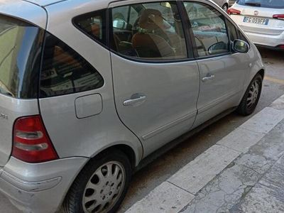 Usata Mercedes A200 95 CV (69 kW) 2001 Grigio Berlina