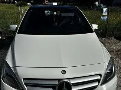 Usata Mercedes B180 Premium 109 CV (80 kW) 2014 Utilitaria