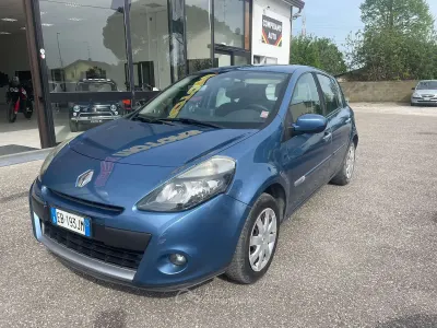 Occasion Renault Clio III Dynamique 75 PK (55 kW) 2010 Blauw Sedan